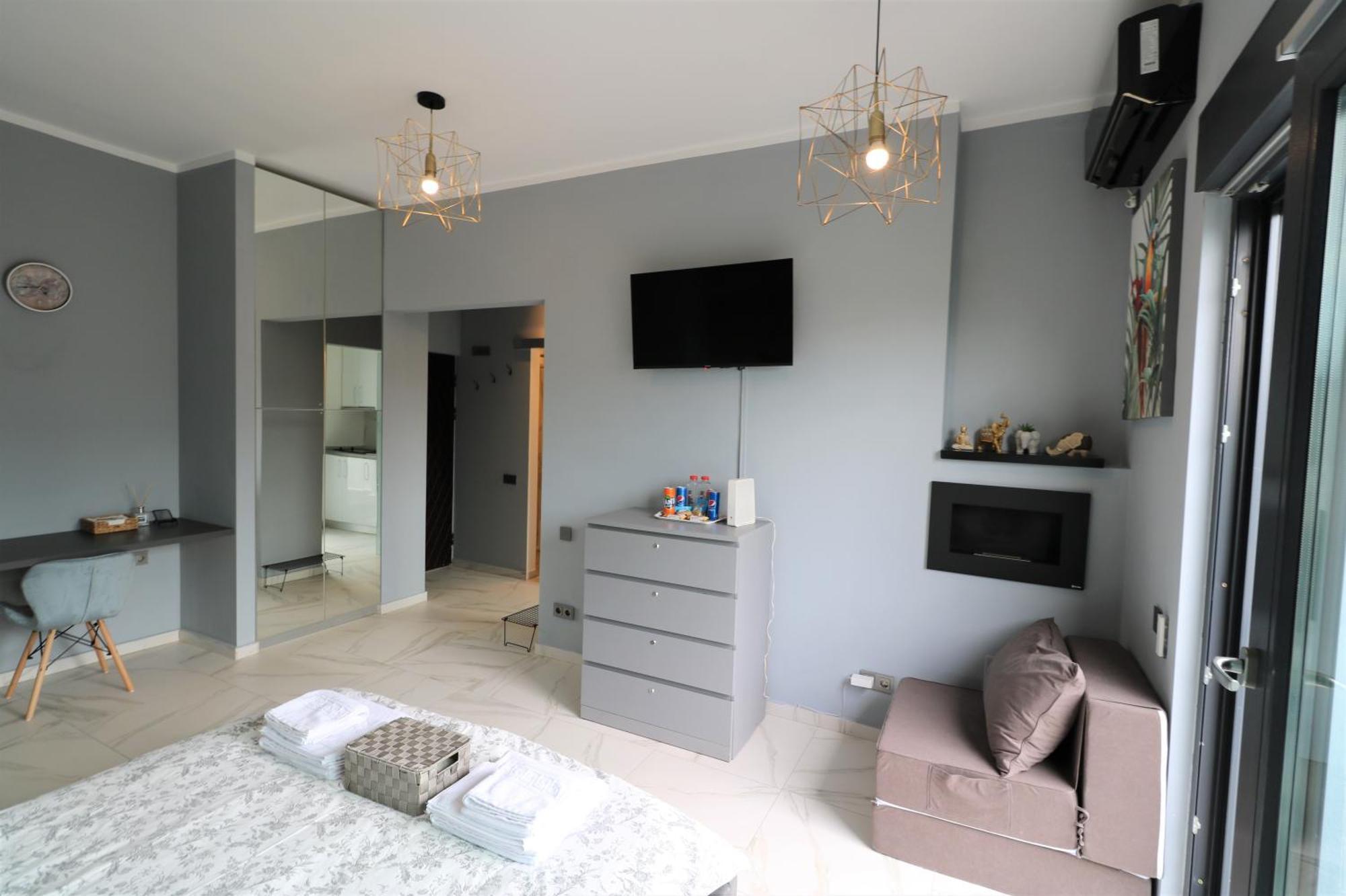 Deluxe Skyline Retreat Studio - Old Town Бухарест Экстерьер фото